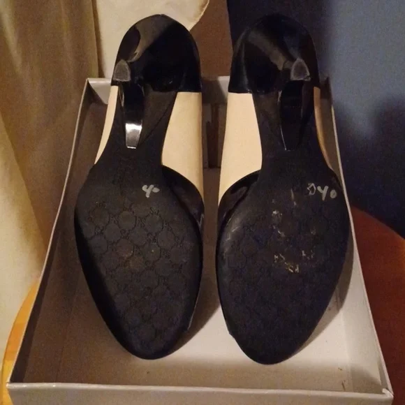 Franco Sarto Women's Crash Black/White Leather Peep Toe Slip On Pumps - Sz 8.5M - Picture 6 of 12